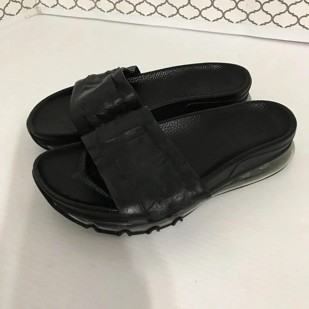 Fendi FX1311 Black Slide Sandals - Men’s Size 8